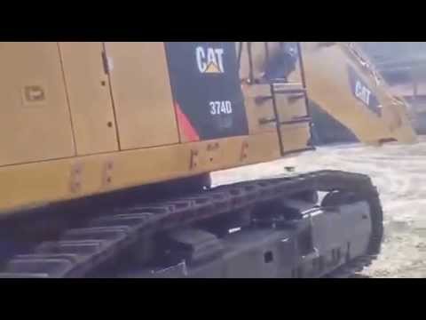ექსკავატორი CAT გადაყირავდა / Cat ekskavatör bozdu / Cat excavator overturned